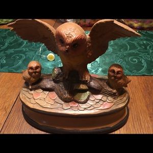 Ceramic winged owl-Closet clear for it!